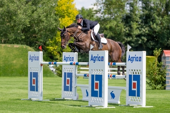 James Whitaker pilots Just Call Me Henry to Stoner success at Hickstead